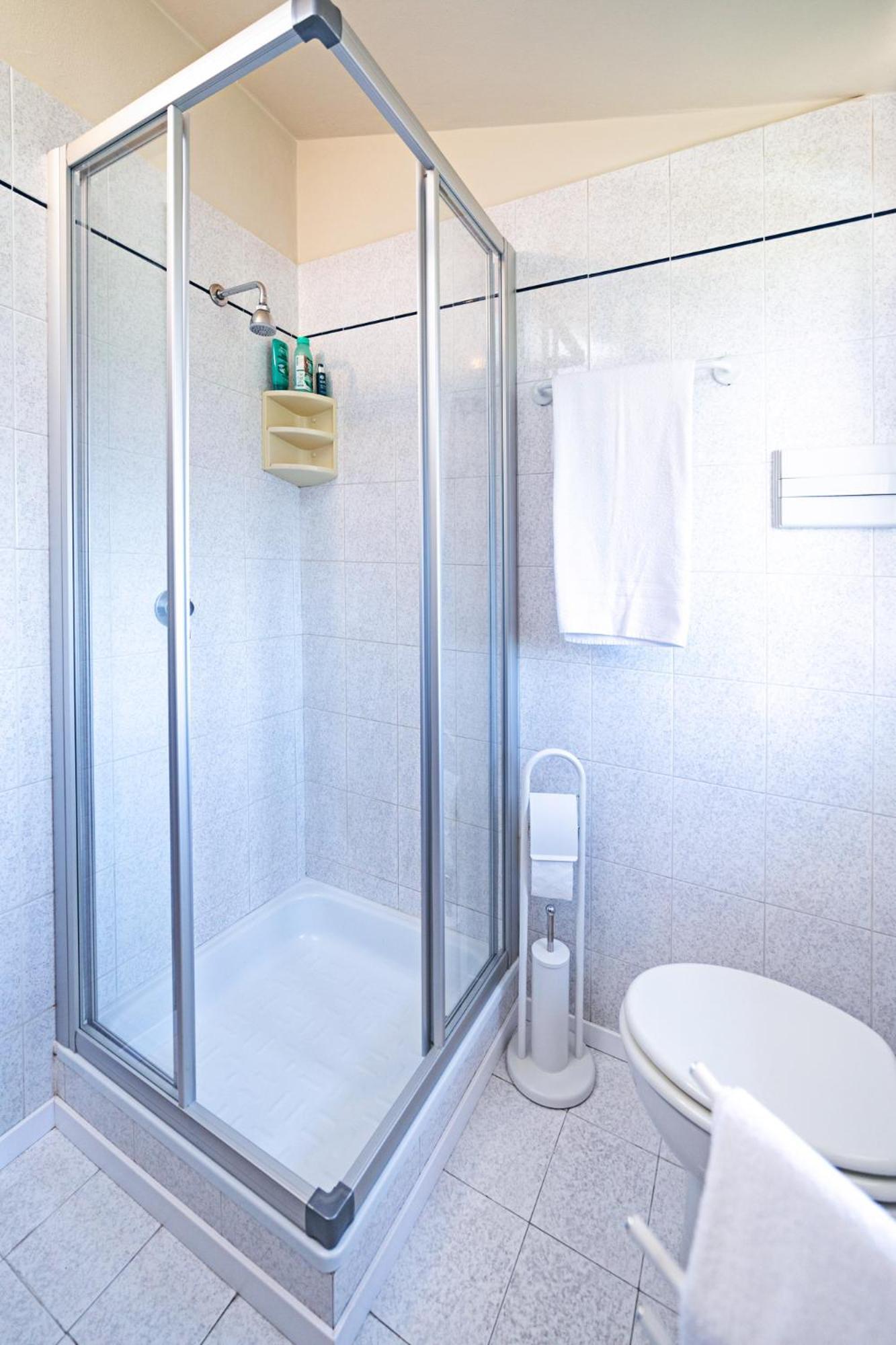 Apartments Blitz - Regarda Travel Lazise Esterno foto