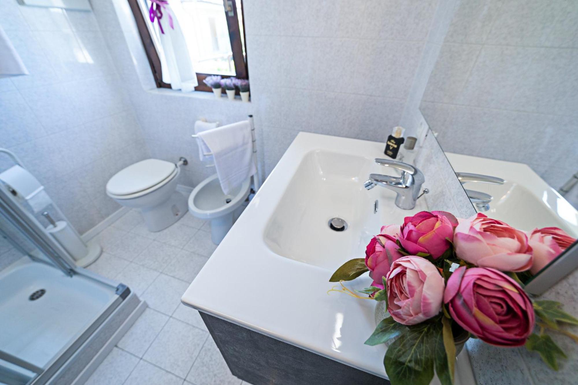 Apartments Blitz - Regarda Travel Lazise Esterno foto