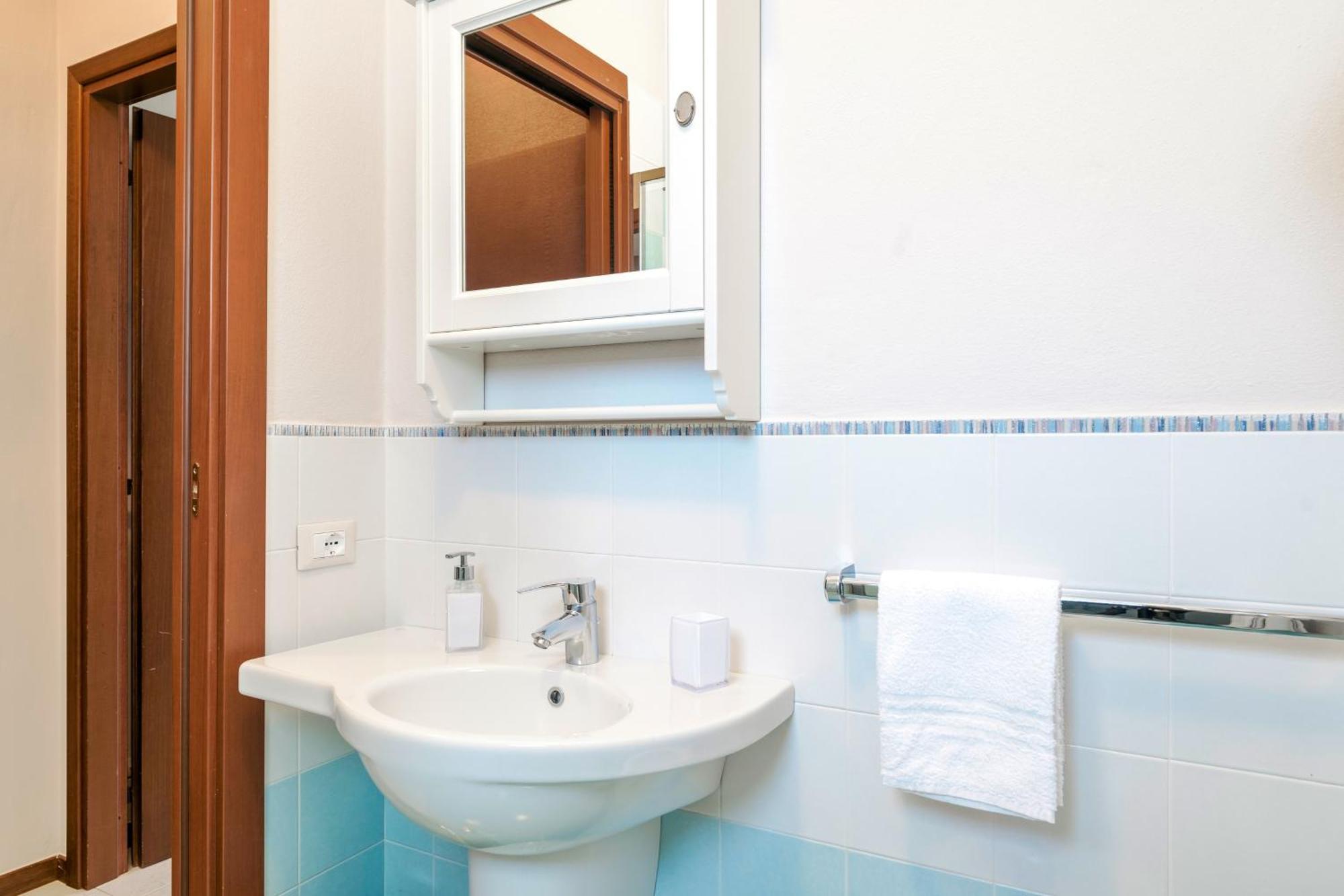 Apartments Blitz - Regarda Travel Lazise Esterno foto