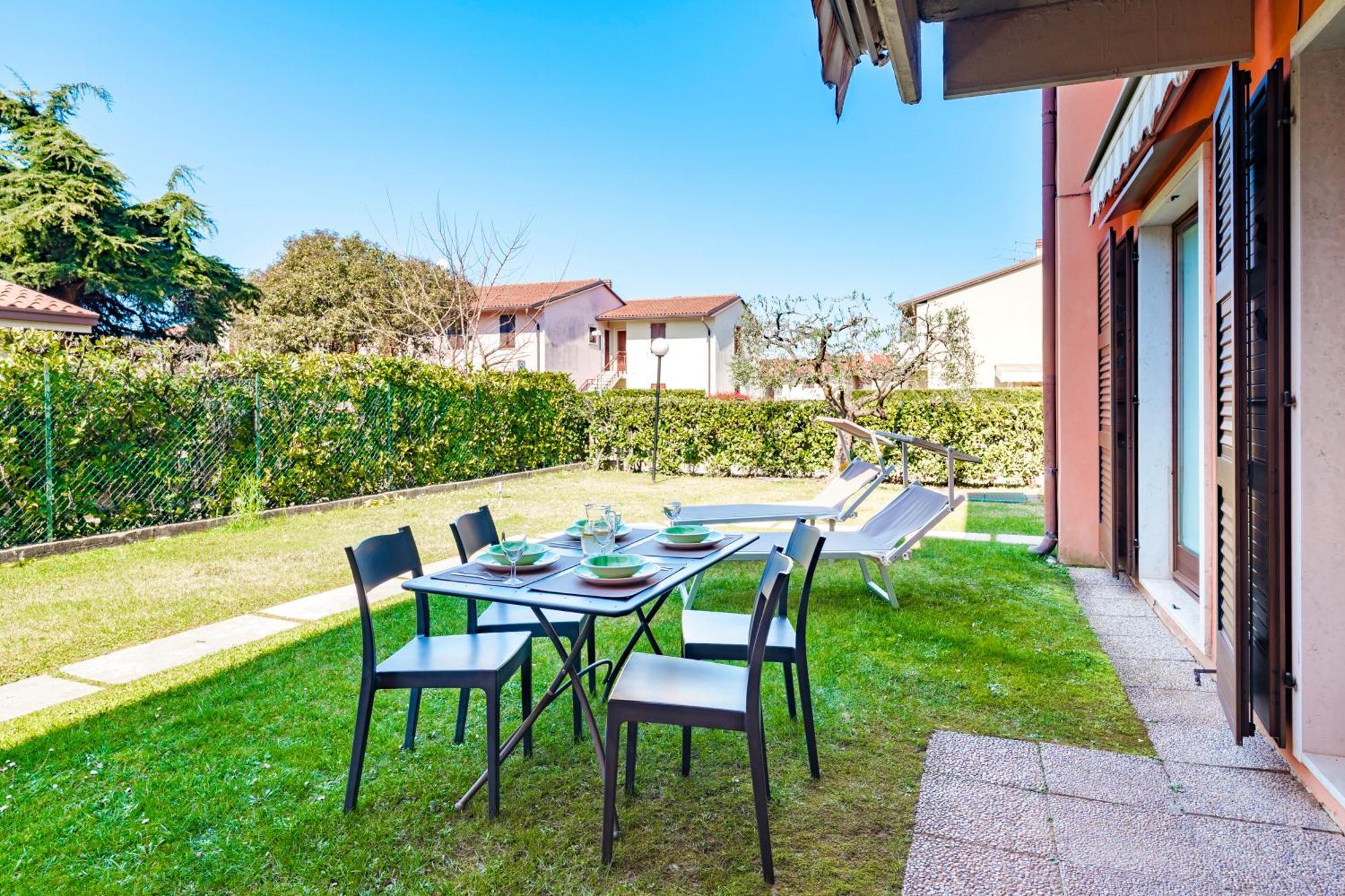 Apartments Blitz - Regarda Travel Lazise Esterno foto