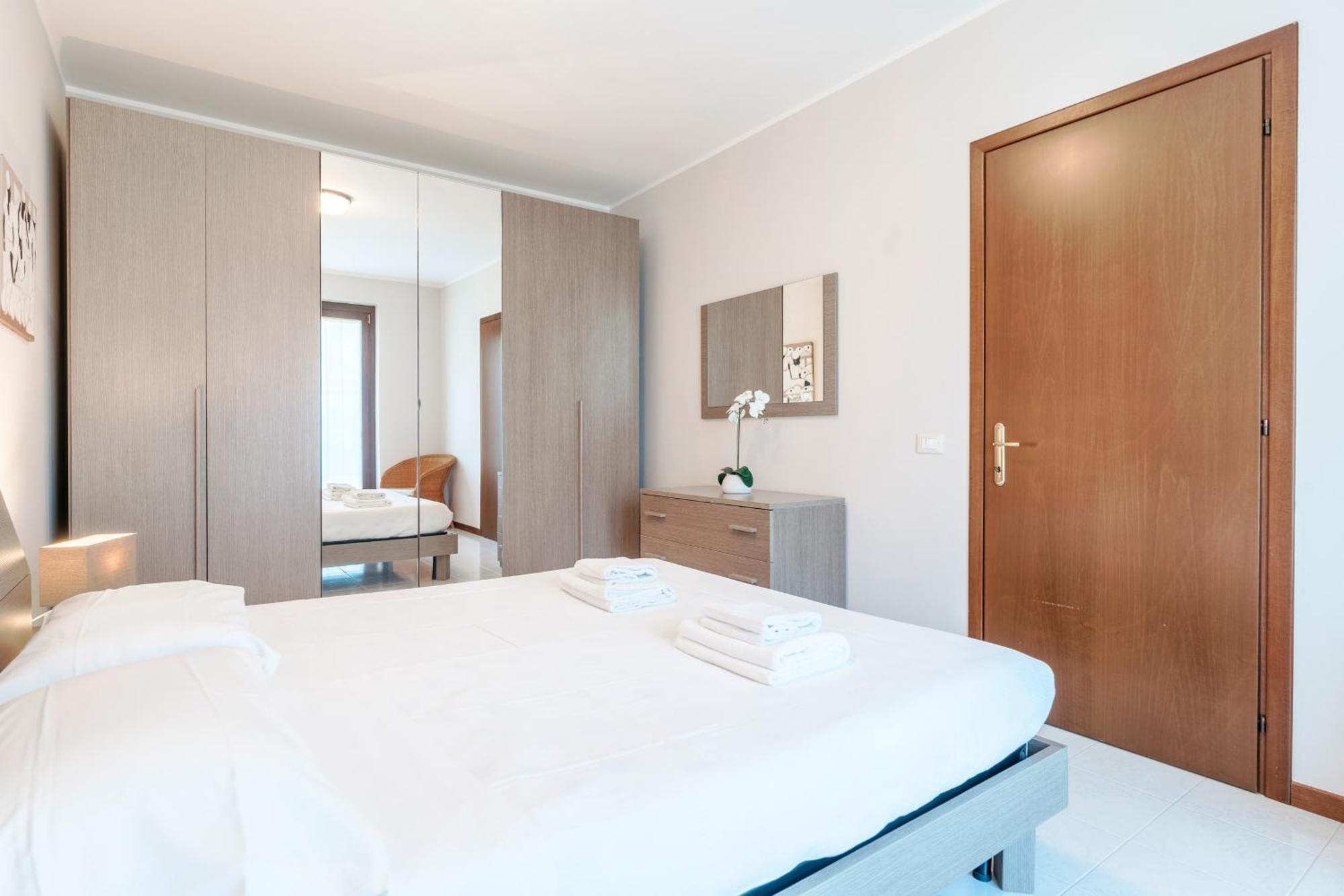 Apartments Blitz - Regarda Travel Lazise Esterno foto